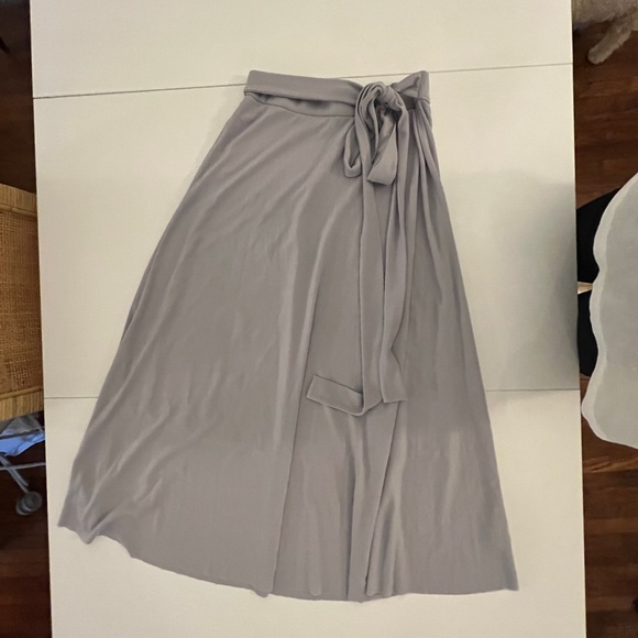 Club Monaco Nataliyah Skirt, Size Small - Picture 3 of 4